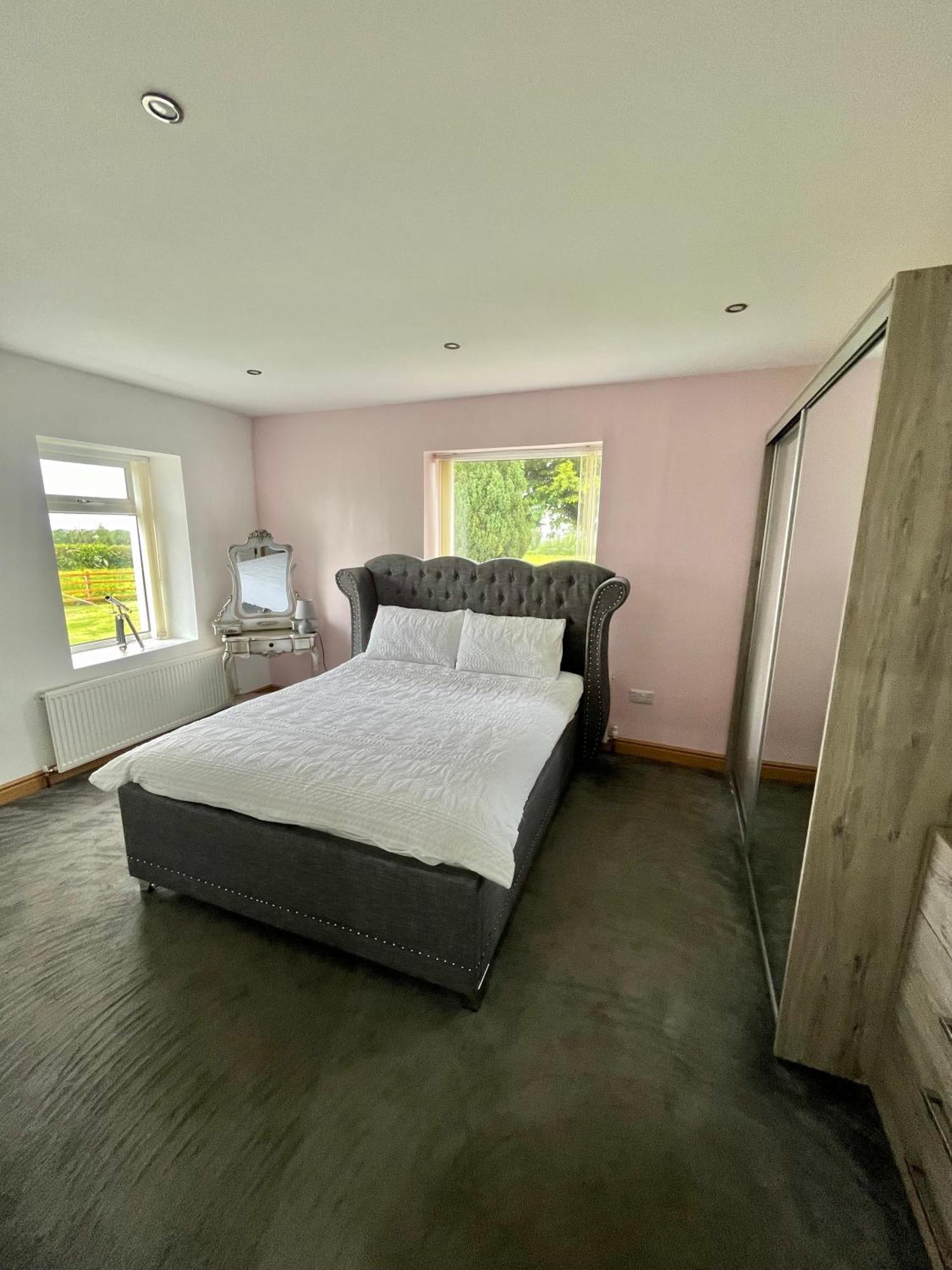 Unique Countryside Stay Dundrod Екстер'єр фото